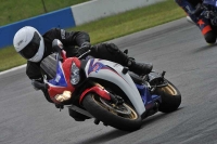 Motorcycle-action-photographs;donington;donington-park-leicestershire;donington-photographs;event-digital-images;eventdigitalimages;no-limits-trackday;peter-wileman-photography;trackday;trackday-digital-images;trackday-photos
