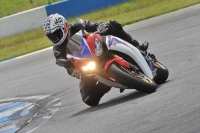 Motorcycle-action-photographs;donington;donington-park-leicestershire;donington-photographs;event-digital-images;eventdigitalimages;no-limits-trackday;peter-wileman-photography;trackday;trackday-digital-images;trackday-photos