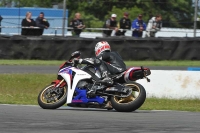 Motorcycle-action-photographs;donington;donington-park-leicestershire;donington-photographs;event-digital-images;eventdigitalimages;no-limits-trackday;peter-wileman-photography;trackday;trackday-digital-images;trackday-photos