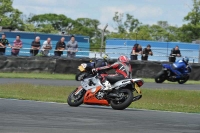 Motorcycle-action-photographs;donington;donington-park-leicestershire;donington-photographs;event-digital-images;eventdigitalimages;no-limits-trackday;peter-wileman-photography;trackday;trackday-digital-images;trackday-photos