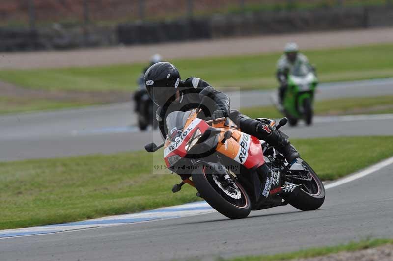 Motorcycle action photographs;donington;donington park leicestershire;donington photographs;event digital images;eventdigitalimages;no limits trackday;peter wileman photography;trackday;trackday digital images;trackday photos