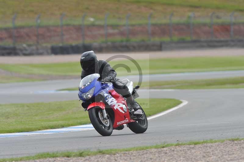 Motorcycle action photographs;donington;donington park leicestershire;donington photographs;event digital images;eventdigitalimages;no limits trackday;peter wileman photography;trackday;trackday digital images;trackday photos