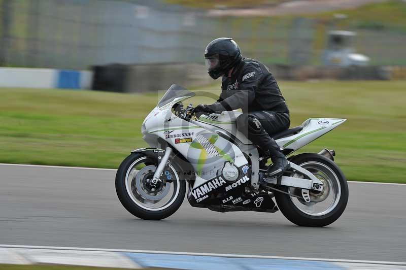 Motorcycle action photographs;donington;donington park leicestershire;donington photographs;event digital images;eventdigitalimages;no limits trackday;peter wileman photography;trackday;trackday digital images;trackday photos