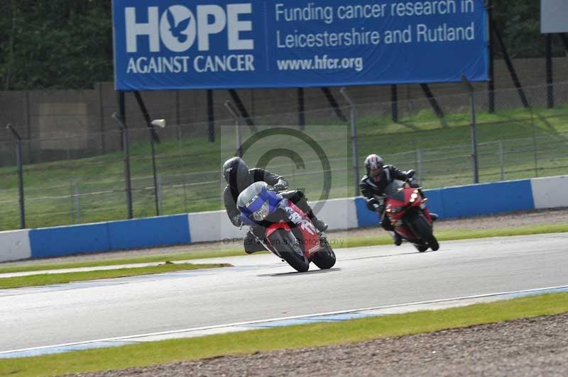 Motorcycle action photographs;donington;donington park leicestershire;donington photographs;event digital images;eventdigitalimages;no limits trackday;peter wileman photography;trackday;trackday digital images;trackday photos