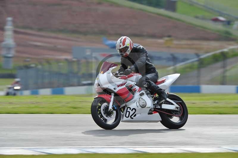 Motorcycle action photographs;donington;donington park leicestershire;donington photographs;event digital images;eventdigitalimages;no limits trackday;peter wileman photography;trackday;trackday digital images;trackday photos