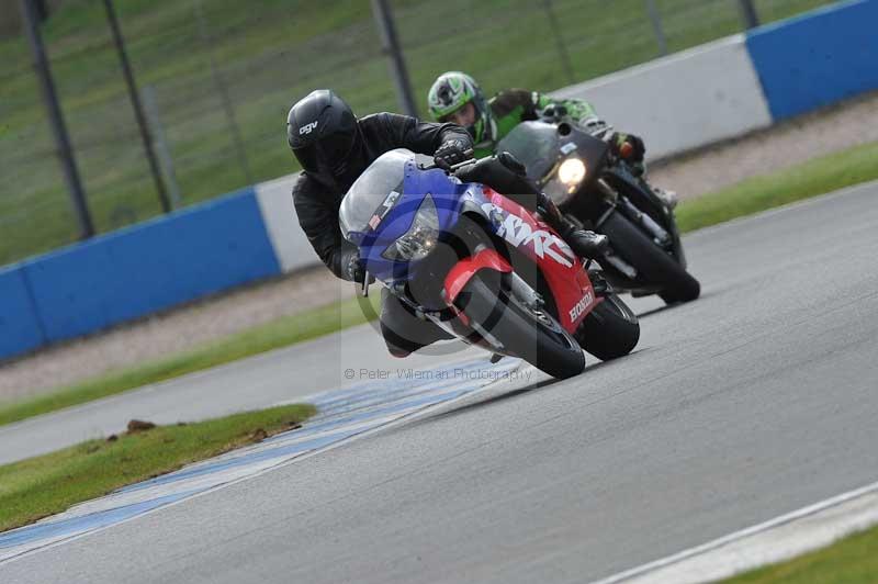 Motorcycle action photographs;donington;donington park leicestershire;donington photographs;event digital images;eventdigitalimages;no limits trackday;peter wileman photography;trackday;trackday digital images;trackday photos