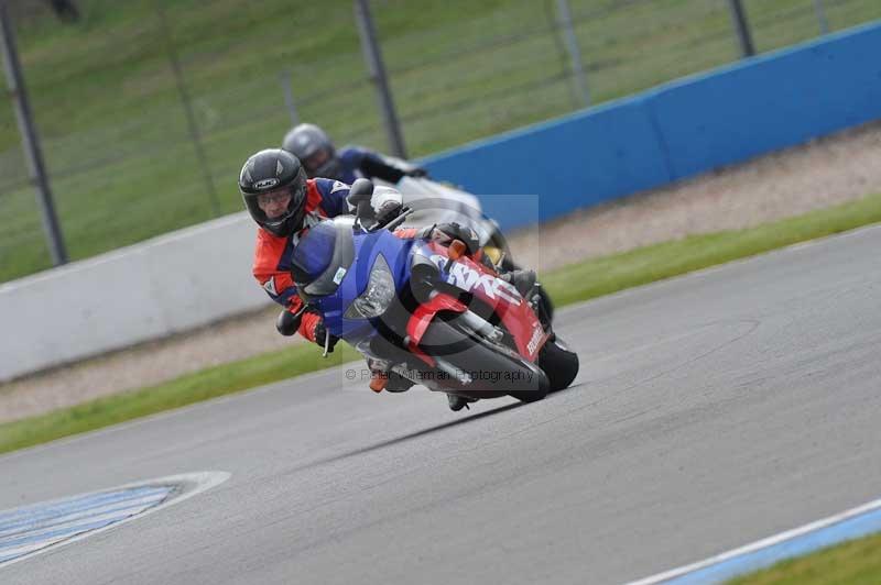 Motorcycle action photographs;donington;donington park leicestershire;donington photographs;event digital images;eventdigitalimages;no limits trackday;peter wileman photography;trackday;trackday digital images;trackday photos