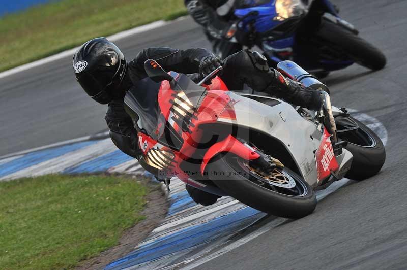 Motorcycle action photographs;donington;donington park leicestershire;donington photographs;event digital images;eventdigitalimages;no limits trackday;peter wileman photography;trackday;trackday digital images;trackday photos