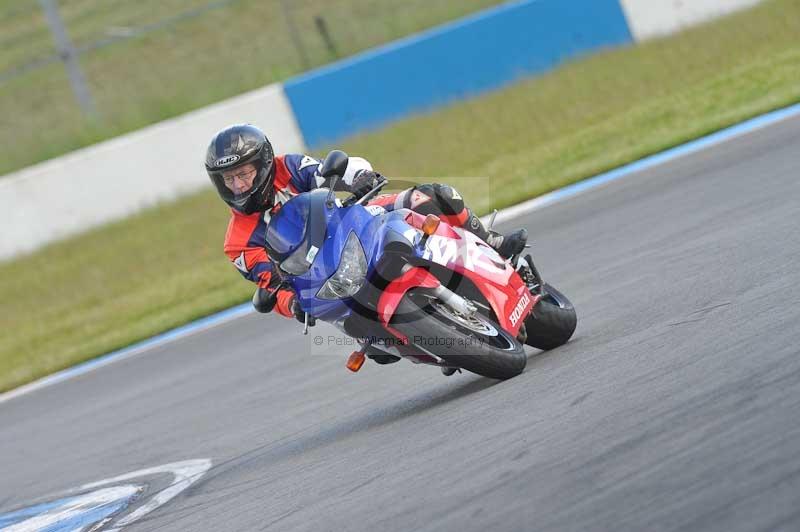 Motorcycle action photographs;donington;donington park leicestershire;donington photographs;event digital images;eventdigitalimages;no limits trackday;peter wileman photography;trackday;trackday digital images;trackday photos