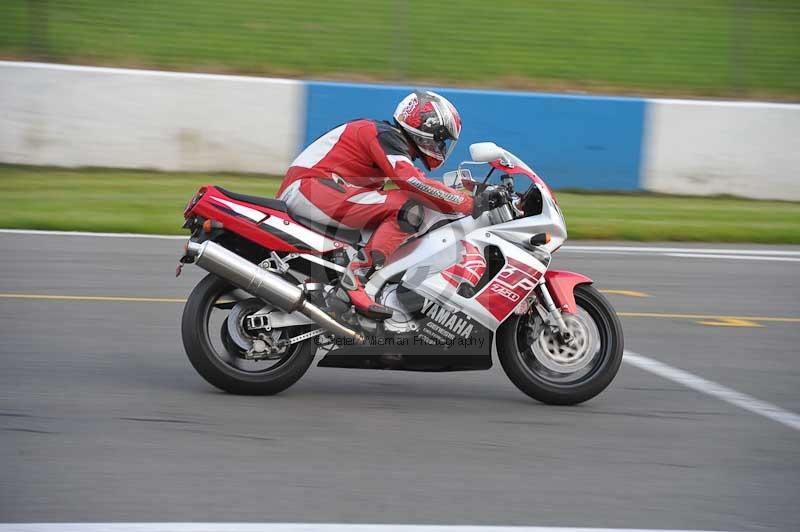 Motorcycle action photographs;donington;donington park leicestershire;donington photographs;event digital images;eventdigitalimages;no limits trackday;peter wileman photography;trackday;trackday digital images;trackday photos