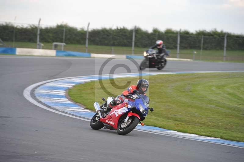 Motorcycle action photographs;donington;donington park leicestershire;donington photographs;event digital images;eventdigitalimages;no limits trackday;peter wileman photography;trackday;trackday digital images;trackday photos