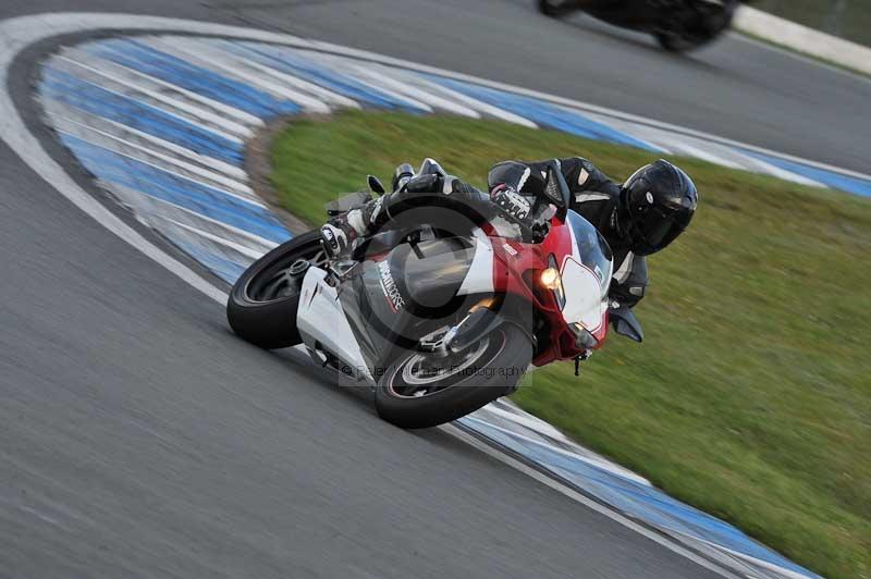 Motorcycle action photographs;donington;donington park leicestershire;donington photographs;event digital images;eventdigitalimages;no limits trackday;peter wileman photography;trackday;trackday digital images;trackday photos