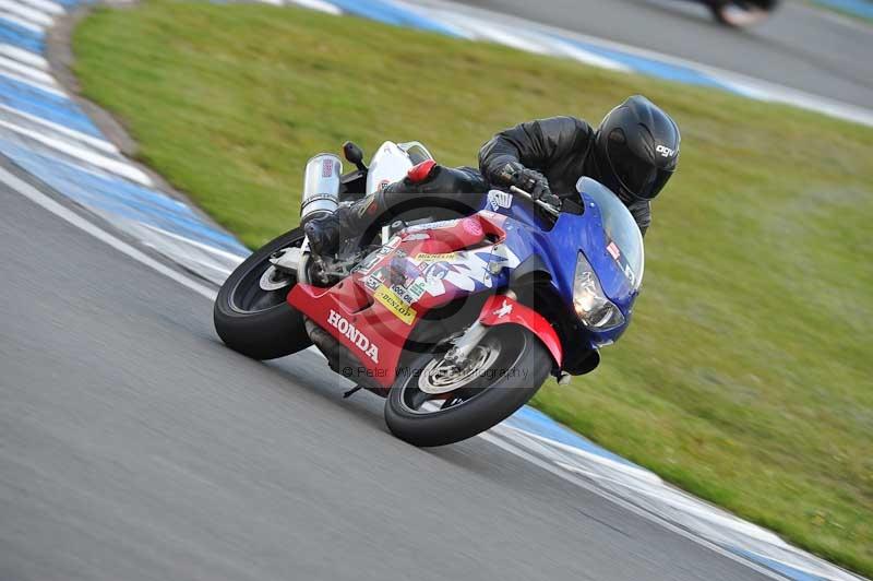 Motorcycle action photographs;donington;donington park leicestershire;donington photographs;event digital images;eventdigitalimages;no limits trackday;peter wileman photography;trackday;trackday digital images;trackday photos
