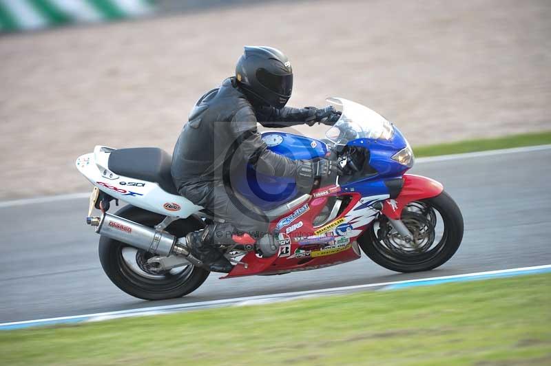 Motorcycle action photographs;donington;donington park leicestershire;donington photographs;event digital images;eventdigitalimages;no limits trackday;peter wileman photography;trackday;trackday digital images;trackday photos