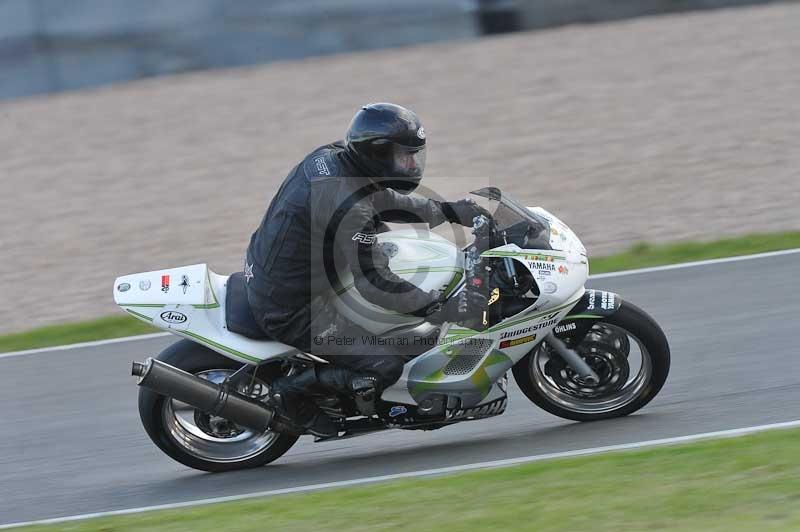Motorcycle action photographs;donington;donington park leicestershire;donington photographs;event digital images;eventdigitalimages;no limits trackday;peter wileman photography;trackday;trackday digital images;trackday photos