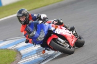Motorcycle-action-photographs;donington;donington-park-leicestershire;donington-photographs;event-digital-images;eventdigitalimages;no-limits-trackday;peter-wileman-photography;trackday;trackday-digital-images;trackday-photos