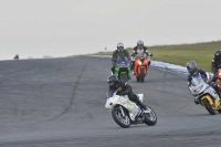Motorcycle-action-photographs;donington;donington-park-leicestershire;donington-photographs;event-digital-images;eventdigitalimages;no-limits-trackday;peter-wileman-photography;trackday;trackday-digital-images;trackday-photos