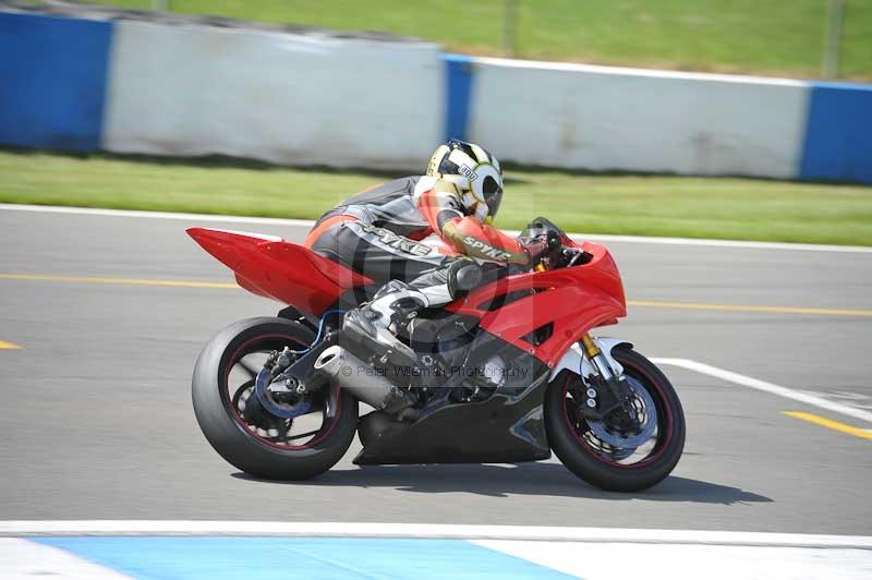 Motorcycle action photographs;donington;donington park leicestershire;donington photographs;event digital images;eventdigitalimages;no limits trackday;peter wileman photography;trackday;trackday digital images;trackday photos