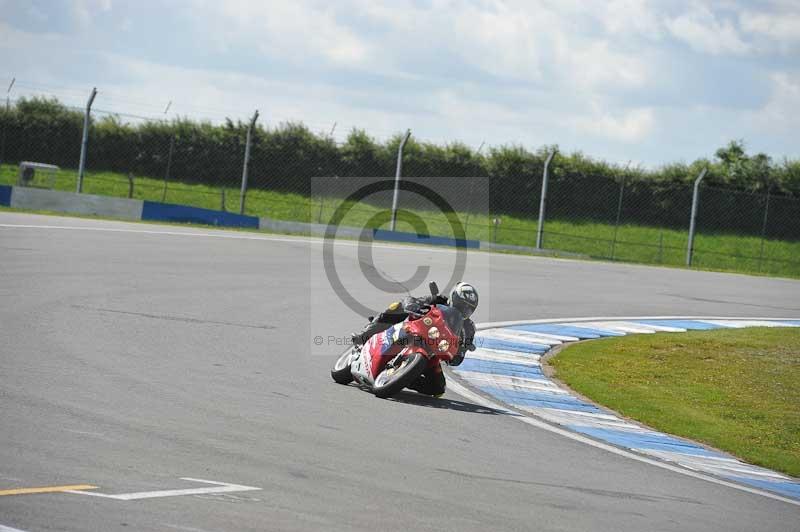 Motorcycle action photographs;donington;donington park leicestershire;donington photographs;event digital images;eventdigitalimages;no limits trackday;peter wileman photography;trackday;trackday digital images;trackday photos