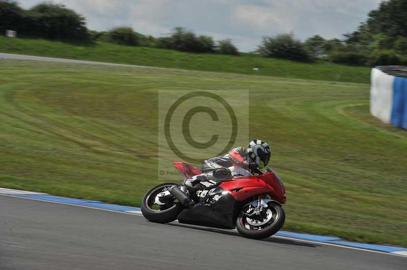 Motorcycle action photographs;donington;donington park leicestershire;donington photographs;event digital images;eventdigitalimages;no limits trackday;peter wileman photography;trackday;trackday digital images;trackday photos