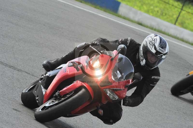 Motorcycle action photographs;donington;donington park leicestershire;donington photographs;event digital images;eventdigitalimages;no limits trackday;peter wileman photography;trackday;trackday digital images;trackday photos