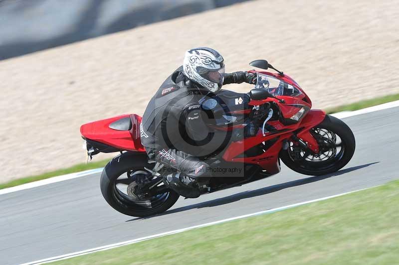 Motorcycle action photographs;donington;donington park leicestershire;donington photographs;event digital images;eventdigitalimages;no limits trackday;peter wileman photography;trackday;trackday digital images;trackday photos