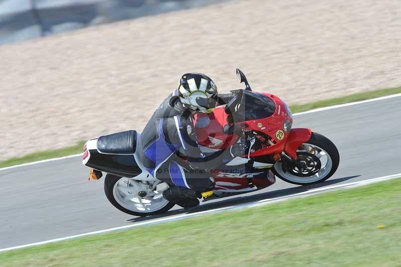 Motorcycle action photographs;donington;donington park leicestershire;donington photographs;event digital images;eventdigitalimages;no limits trackday;peter wileman photography;trackday;trackday digital images;trackday photos