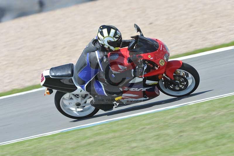 Motorcycle action photographs;donington;donington park leicestershire;donington photographs;event digital images;eventdigitalimages;no limits trackday;peter wileman photography;trackday;trackday digital images;trackday photos
