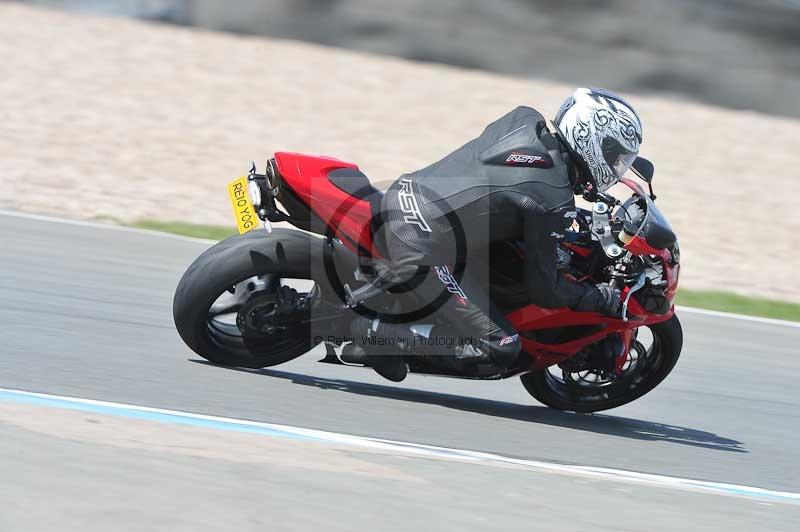 Motorcycle action photographs;donington;donington park leicestershire;donington photographs;event digital images;eventdigitalimages;no limits trackday;peter wileman photography;trackday;trackday digital images;trackday photos