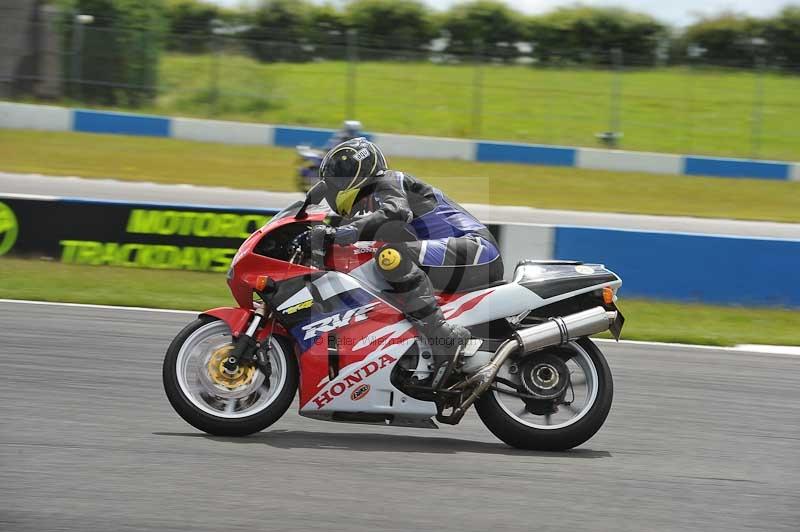 Motorcycle action photographs;donington;donington park leicestershire;donington photographs;event digital images;eventdigitalimages;no limits trackday;peter wileman photography;trackday;trackday digital images;trackday photos