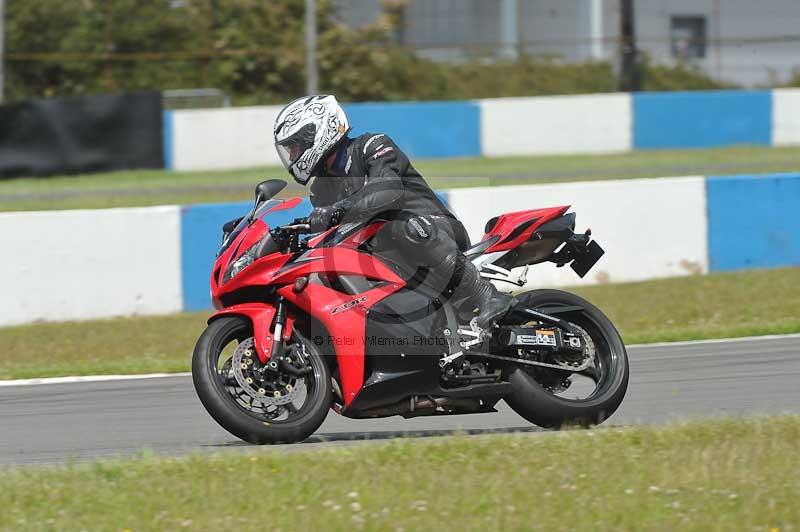 Motorcycle action photographs;donington;donington park leicestershire;donington photographs;event digital images;eventdigitalimages;no limits trackday;peter wileman photography;trackday;trackday digital images;trackday photos