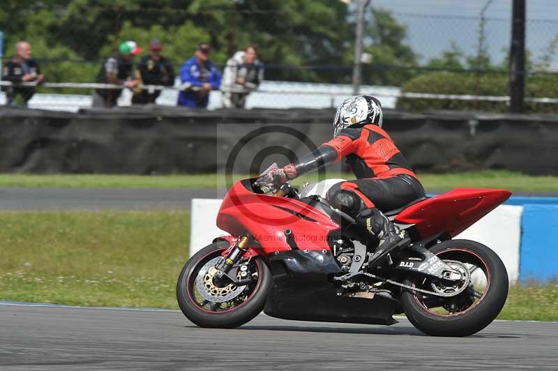 Motorcycle action photographs;donington;donington park leicestershire;donington photographs;event digital images;eventdigitalimages;no limits trackday;peter wileman photography;trackday;trackday digital images;trackday photos