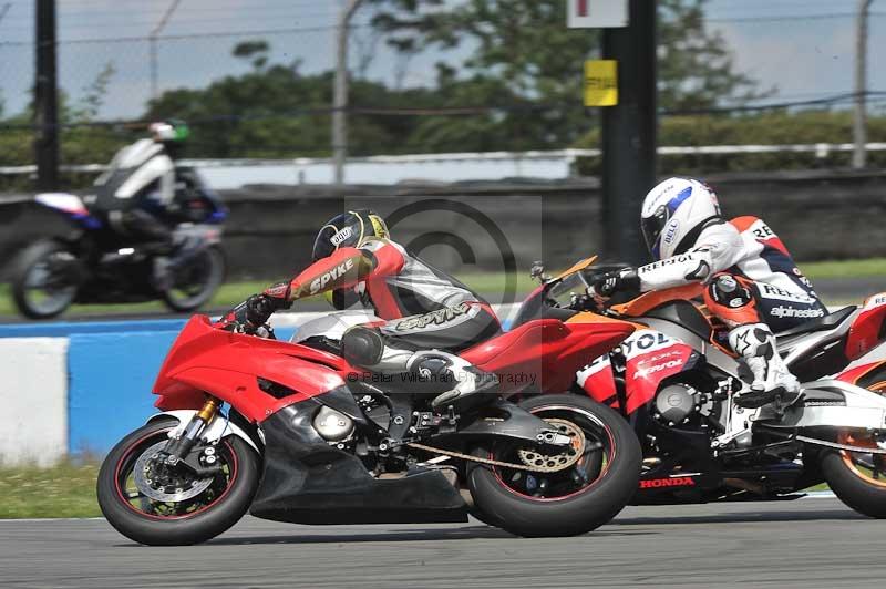 Motorcycle action photographs;donington;donington park leicestershire;donington photographs;event digital images;eventdigitalimages;no limits trackday;peter wileman photography;trackday;trackday digital images;trackday photos