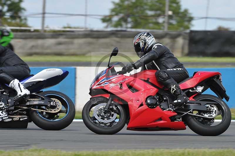 Motorcycle action photographs;donington;donington park leicestershire;donington photographs;event digital images;eventdigitalimages;no limits trackday;peter wileman photography;trackday;trackday digital images;trackday photos