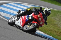 Motorcycle-action-photographs;donington;donington-park-leicestershire;donington-photographs;event-digital-images;eventdigitalimages;no-limits-trackday;peter-wileman-photography;trackday;trackday-digital-images;trackday-photos