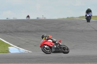 Motorcycle-action-photographs;donington;donington-park-leicestershire;donington-photographs;event-digital-images;eventdigitalimages;no-limits-trackday;peter-wileman-photography;trackday;trackday-digital-images;trackday-photos