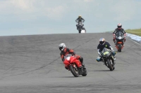 Motorcycle-action-photographs;donington;donington-park-leicestershire;donington-photographs;event-digital-images;eventdigitalimages;no-limits-trackday;peter-wileman-photography;trackday;trackday-digital-images;trackday-photos