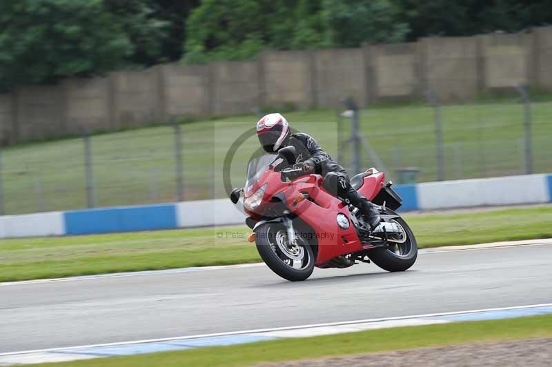 Motorcycle action photographs;donington;donington park leicestershire;donington photographs;event digital images;eventdigitalimages;no limits trackday;peter wileman photography;trackday;trackday digital images;trackday photos