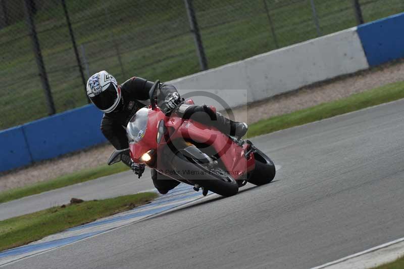 Motorcycle action photographs;donington;donington park leicestershire;donington photographs;event digital images;eventdigitalimages;no limits trackday;peter wileman photography;trackday;trackday digital images;trackday photos