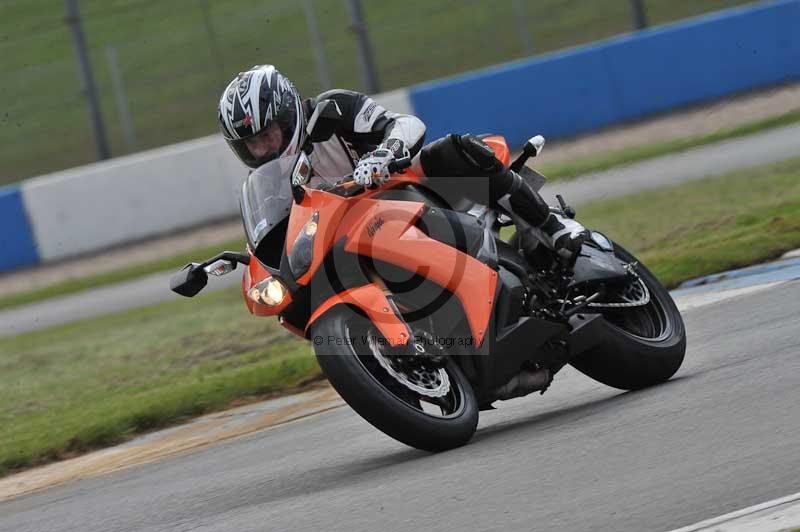 Motorcycle action photographs;donington;donington park leicestershire;donington photographs;event digital images;eventdigitalimages;no limits trackday;peter wileman photography;trackday;trackday digital images;trackday photos