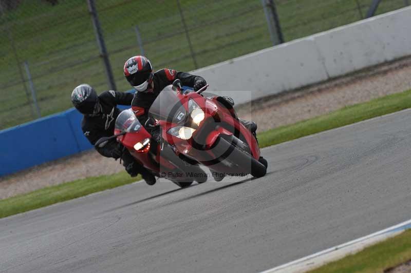 Motorcycle action photographs;donington;donington park leicestershire;donington photographs;event digital images;eventdigitalimages;no limits trackday;peter wileman photography;trackday;trackday digital images;trackday photos