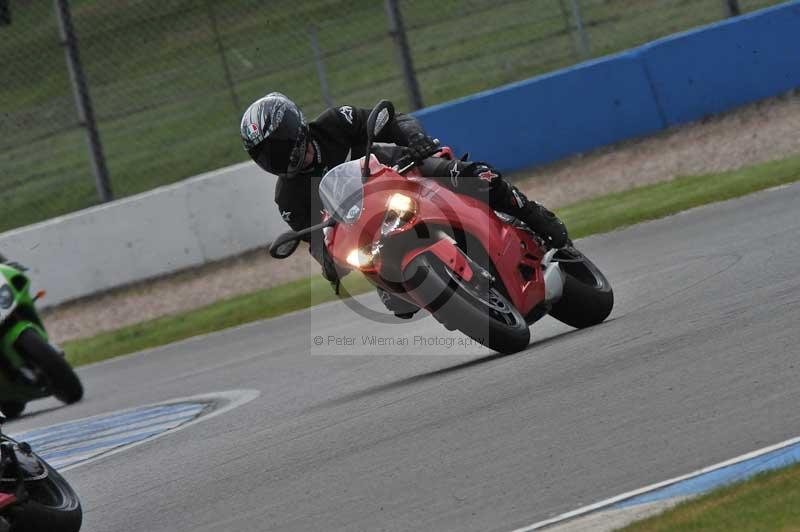 Motorcycle action photographs;donington;donington park leicestershire;donington photographs;event digital images;eventdigitalimages;no limits trackday;peter wileman photography;trackday;trackday digital images;trackday photos