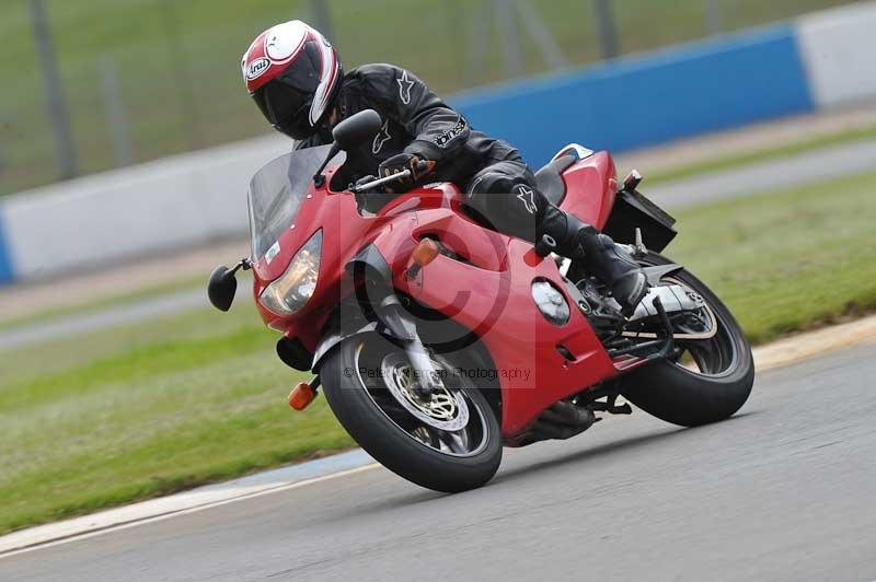 Motorcycle action photographs;donington;donington park leicestershire;donington photographs;event digital images;eventdigitalimages;no limits trackday;peter wileman photography;trackday;trackday digital images;trackday photos