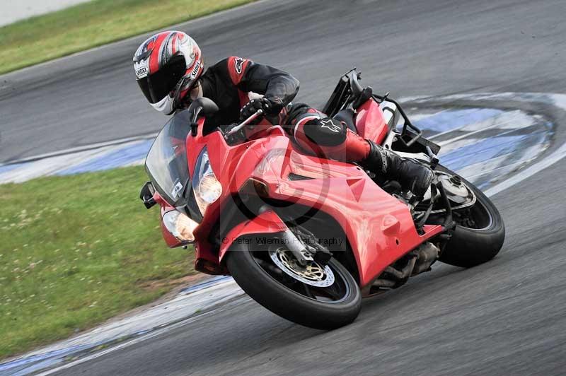 Motorcycle action photographs;donington;donington park leicestershire;donington photographs;event digital images;eventdigitalimages;no limits trackday;peter wileman photography;trackday;trackday digital images;trackday photos
