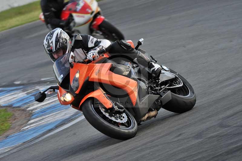 Motorcycle action photographs;donington;donington park leicestershire;donington photographs;event digital images;eventdigitalimages;no limits trackday;peter wileman photography;trackday;trackday digital images;trackday photos