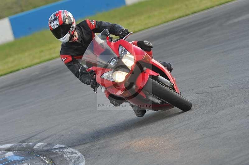 Motorcycle action photographs;donington;donington park leicestershire;donington photographs;event digital images;eventdigitalimages;no limits trackday;peter wileman photography;trackday;trackday digital images;trackday photos