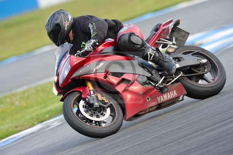 Motorcycle action photographs;donington;donington park leicestershire;donington photographs;event digital images;eventdigitalimages;no limits trackday;peter wileman photography;trackday;trackday digital images;trackday photos