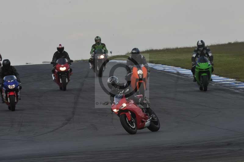 Motorcycle action photographs;donington;donington park leicestershire;donington photographs;event digital images;eventdigitalimages;no limits trackday;peter wileman photography;trackday;trackday digital images;trackday photos