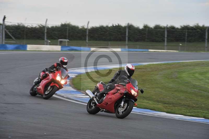Motorcycle action photographs;donington;donington park leicestershire;donington photographs;event digital images;eventdigitalimages;no limits trackday;peter wileman photography;trackday;trackday digital images;trackday photos