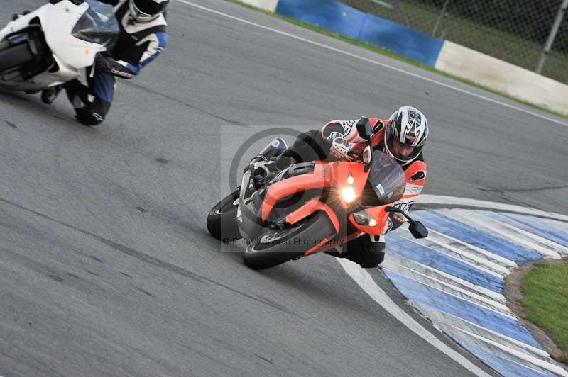 Motorcycle action photographs;donington;donington park leicestershire;donington photographs;event digital images;eventdigitalimages;no limits trackday;peter wileman photography;trackday;trackday digital images;trackday photos